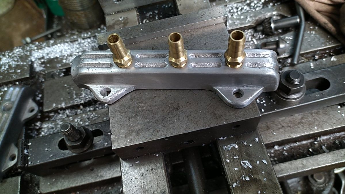 Distribuidor de combustible  - 1