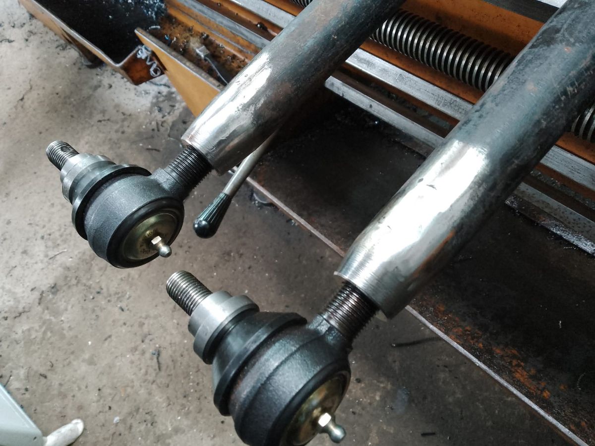 Conos roscados para tensores  - 1