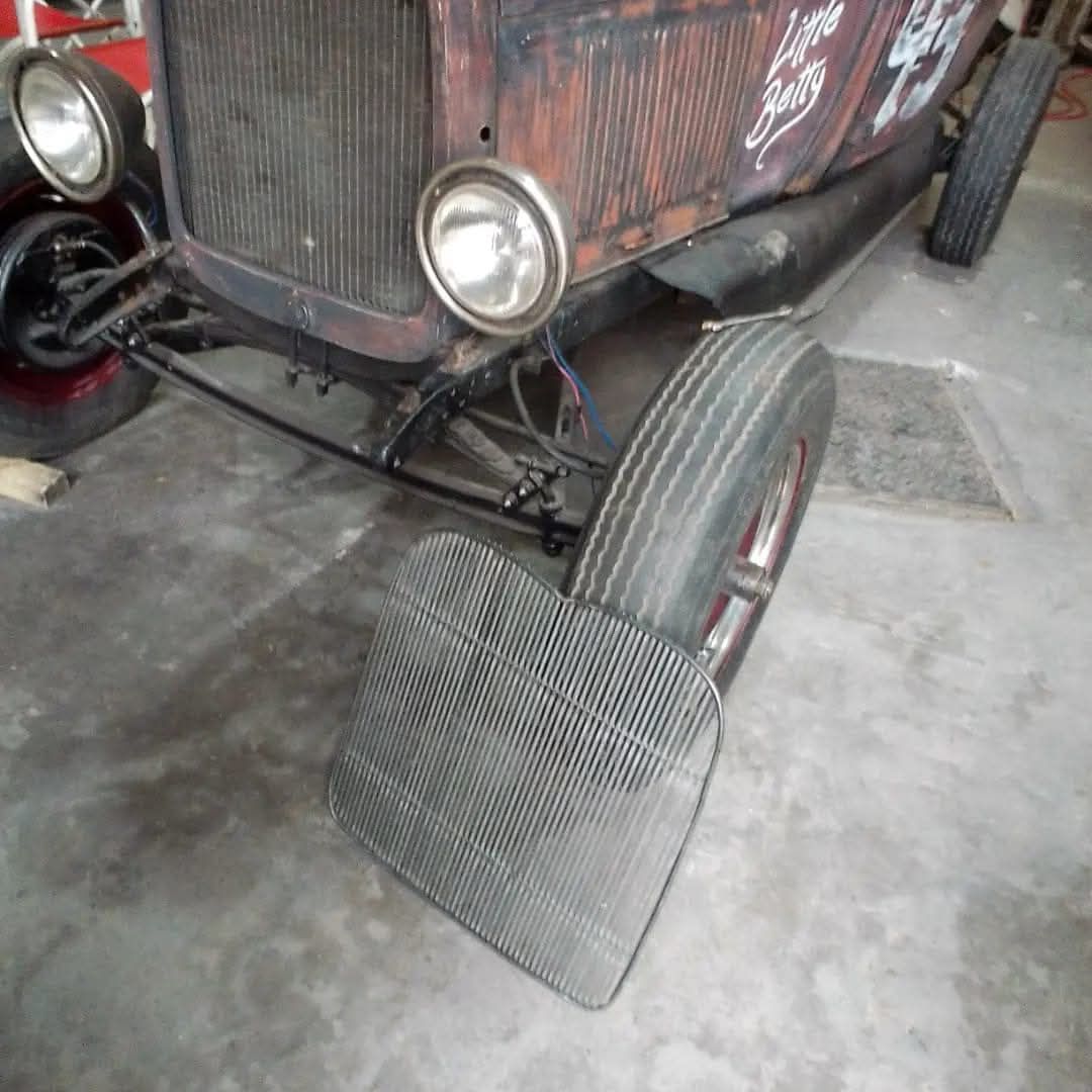 Parrilla Ford A  - 1